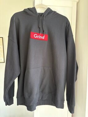 Grind Logo Black Men's Hoodie Size L Streetwear Skater Basketball